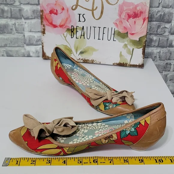 Irregular Choice Vintage Floral Low Heel Pumps Top Bow - Picture 11 of 11